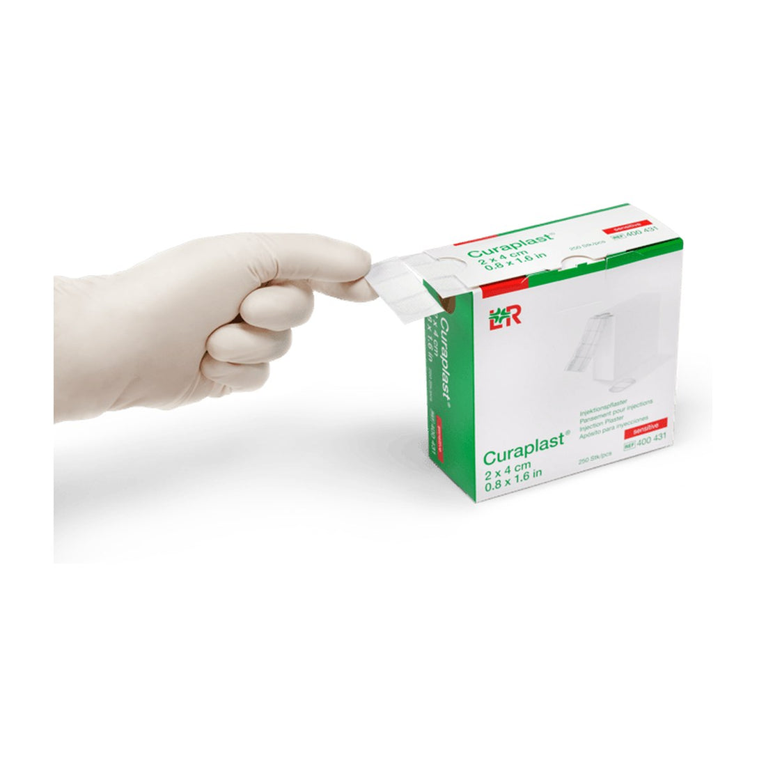 Entnahme eines Curaplast sensitive Injektionspflasters aus der Spenderbox